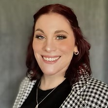 Hallie Piscioneri